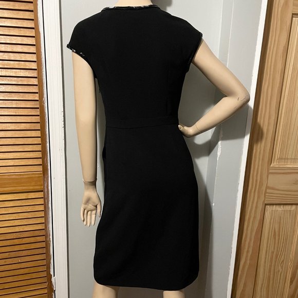 Tory Burch Sheath Beaded Collar with Pockets - Picture 10 of 16